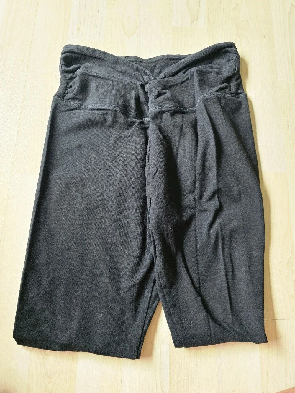 Pink Knot Front Leggings Size Medium